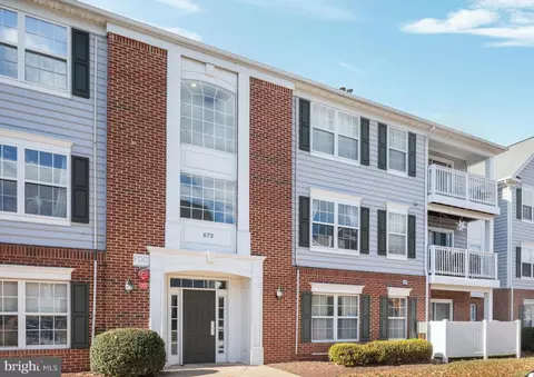 673 B Constellation Sq SE #B, Leesburg, VA 20175