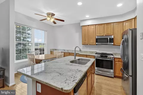 44112 Saxony Ter, Ashburn, VA 20147 photo 15
