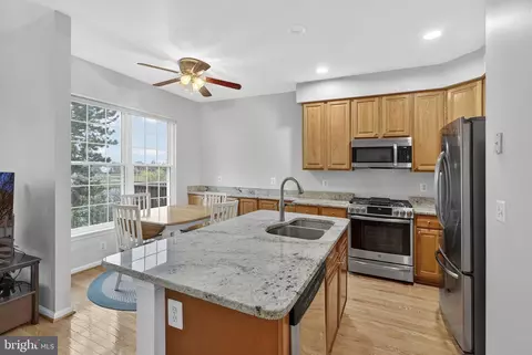 44112 Saxony Ter, Ashburn, VA 20147 photo 13