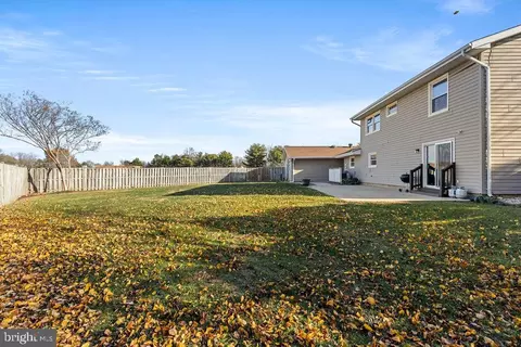 503 S Maple Ct, Sterling, VA 20164 photo 32