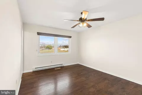 503 S Maple Ct, Sterling, VA 20164 photo 24