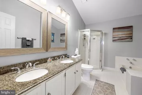 Bath - 44004 Florence Ter, Ashburn, VA 20147 photo 1 of 3