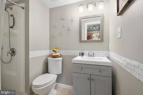 Bath - 44004 Florence Ter, Ashburn, VA 20147 photo 3 of 3