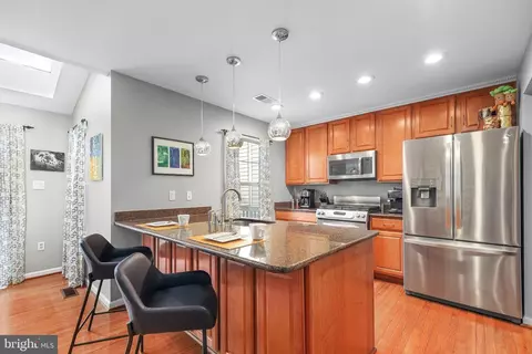 Kitchen - 44004 Florence Ter, Ashburn, VA 20147 photo 3 of 3