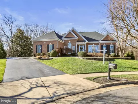42831 Falling Leaf Ct, Ashburn, VA 20148