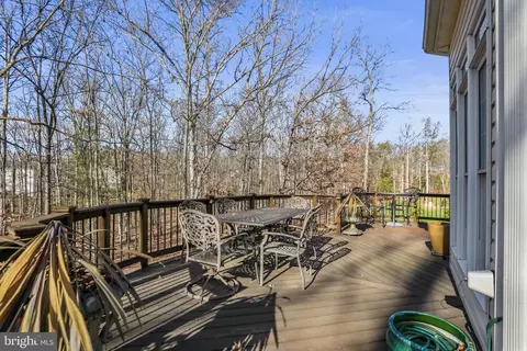 Exterior - 42831 Falling Leaf Ct, Ashburn, VA 20148 photo 7 of 13
