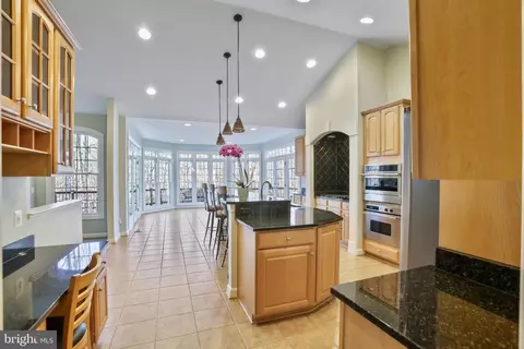 Kitchen - 42831 Falling Leaf Ct, Ashburn, VA 20148 photo 4 of 4