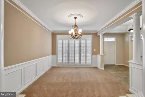 Entry Way - 42831 Falling Leaf Ct, Ashburn, VA 20148 photo 4 of 9