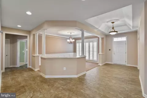 Entry Way - 42831 Falling Leaf Ct, Ashburn, VA 20148 photo 2 of 9