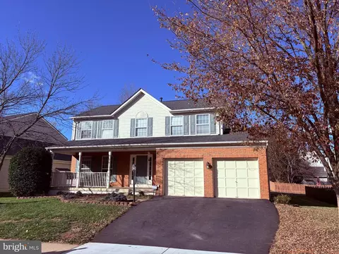 43160 Binkley Cir, Leesburg, VA 20176