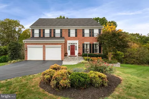 20848 Great Falls Forest Dr, Sterling, VA 20165