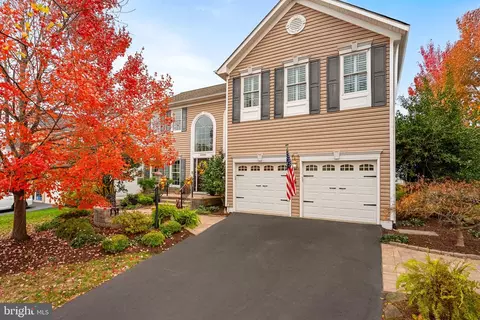 Exterior - 20340 Advantage Ct, Ashburn, VA 20147 photo 13 of 17