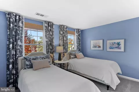 Bedroom - 20340 Advantage Ct, Ashburn, VA 20147 photo 4 of 7