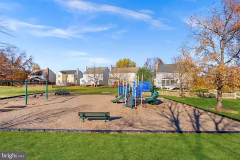 View/Area - 20340 Advantage Ct, Ashburn, VA 20147 photo 2 of 3