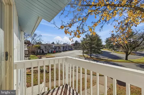 Exterior - 26 Carousel Ct, Sterling, VA 20164 photo 1 of 6