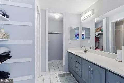 Bath - 26 Carousel Ct, Sterling, VA 20164 photo 1 of 3