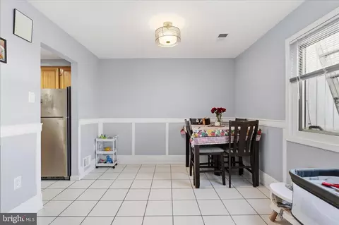 Dining - 26 Carousel Ct, Sterling, VA 20164 photo 1 of 1