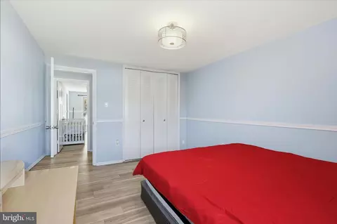 Bedroom - 26 Carousel Ct, Sterling, VA 20164 photo 5 of 7