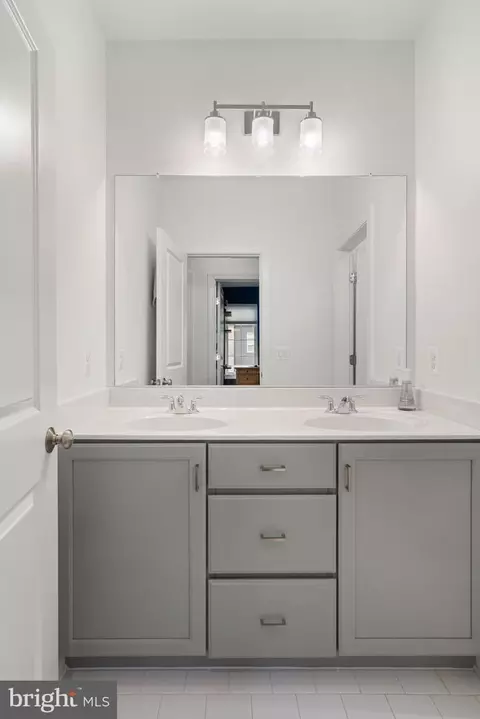 Bath - 20379 Codman Dr, Ashburn, VA 20147 photo 6 of 7
