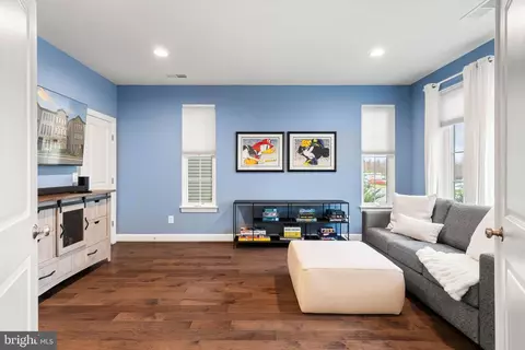 Entry Way - 20379 Codman Dr, Ashburn, VA 20147 photo 3 of 11