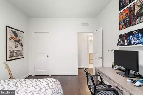 Bedroom - 20379 Codman Dr, Ashburn, VA 20147 photo 4 of 4