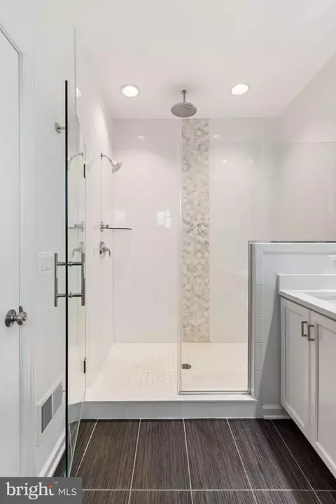 Bath - 20379 Codman Dr, Ashburn, VA 20147 photo 5 of 7