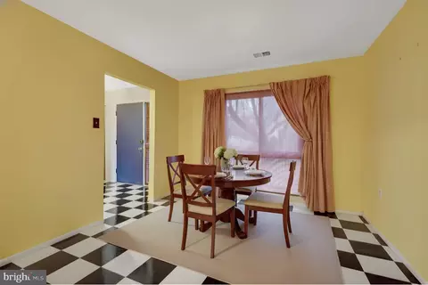 23 Monarch Dr, Sterling, VA 20164 photo 8