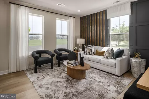 Living - 44578 Strabane Ter, Ashburn, VA 20147 photo 1 of 1