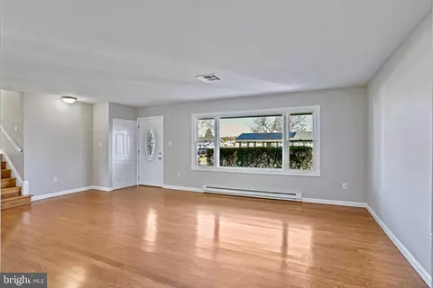 Living - 600 E Poplar Rd, Sterling, VA 20164 photo 1 of 3