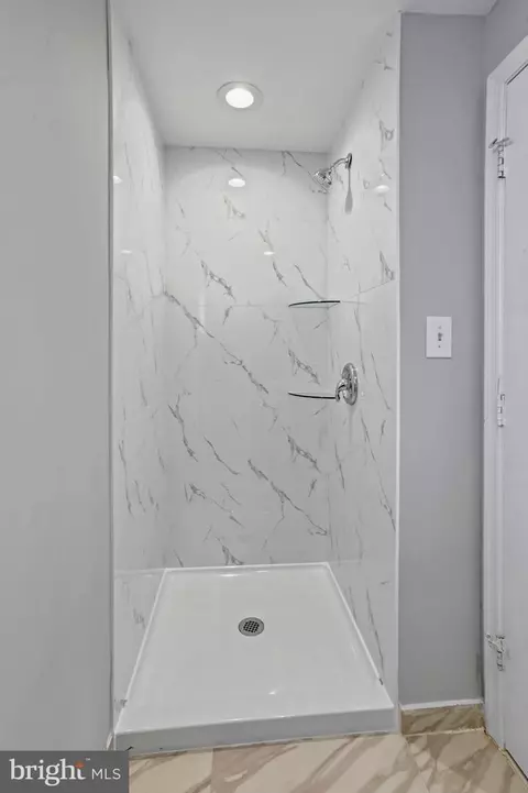 Bath - 600 E Poplar Rd, Sterling, VA 20164 photo 6 of 6