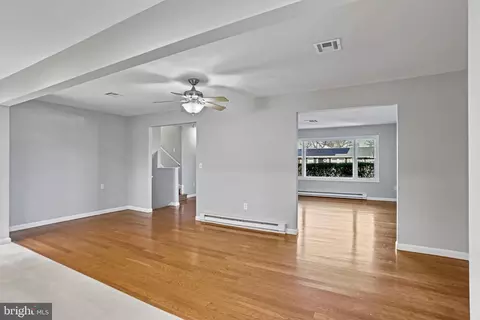 Living - 600 E Poplar Rd, Sterling, VA 20164 photo 3 of 3