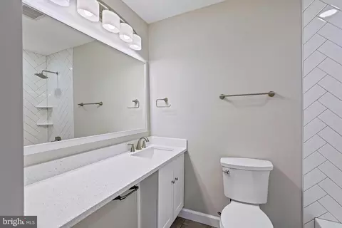 Bath - 600 E Poplar Rd, Sterling, VA 20164 photo 2 of 6