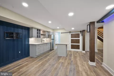 Entry Way - 220 E Colonial Hwy, Hamilton, VA 20158 photo 4 of 4