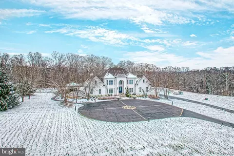 22101 Evergreen Mills Rd, Leesburg, VA 20175