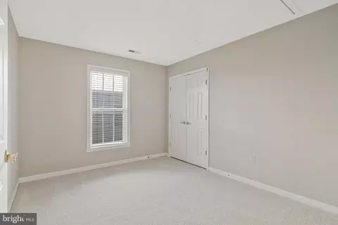 Bedroom - 20319 Bowfonds St, Ashburn, VA 20147 photo 2 of 7
