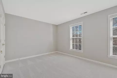 Bedroom - 20319 Bowfonds St, Ashburn, VA 20147 photo 4 of 7