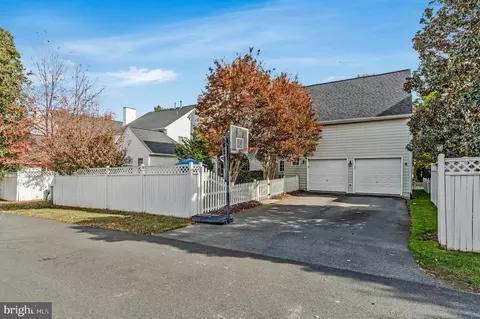 Other - 20319 Bowfonds St, Ashburn, VA 20147 photo 20 of 20