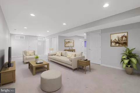 Living - 20319 Bowfonds St, Ashburn, VA 20147 photo 8 of 9