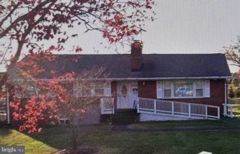 19540 Smith Cir, Ashburn, VA 20147