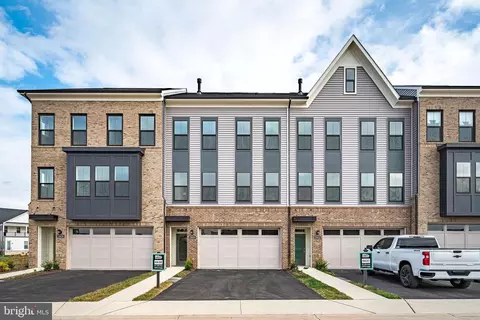 23630 Winterday Dr, Ashburn, VA 20148