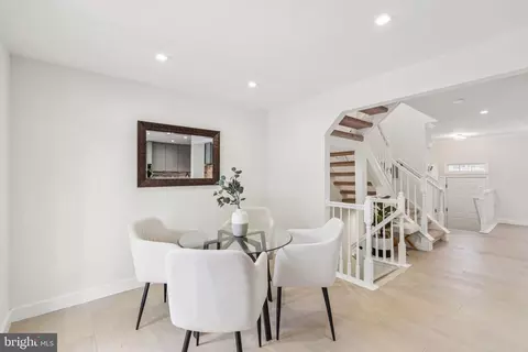 Dining - 43501 Postrail Sq, Ashburn, VA 20147 photo 2 of 3