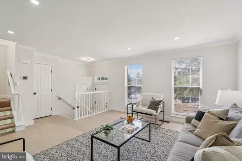 Living - 43501 Postrail Sq, Ashburn, VA 20147 photo 2 of 6