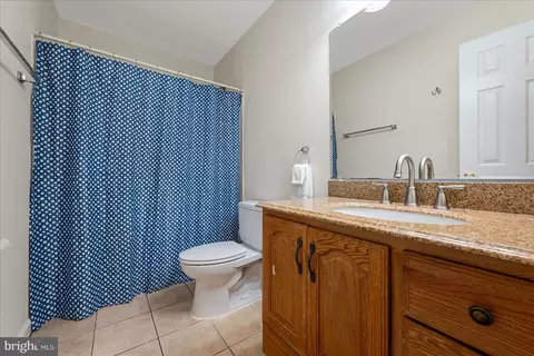 Bath - 43619 Preddy Ct, Ashburn, VA 20147 photo 4 of 4
