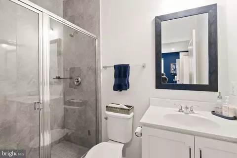 Bath - 20254 Northpark Dr, Ashburn, VA 20147 photo 1 of 6
