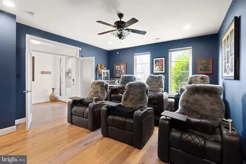 Entry Way - 20254 Northpark Dr, Ashburn, VA 20147 photo 3 of 11