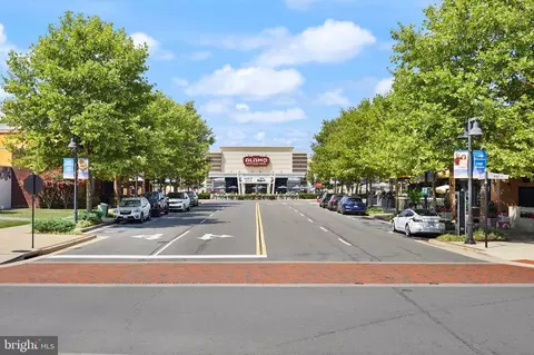 Exterior - 20254 Northpark Dr, Ashburn, VA 20147 photo 15 of 21