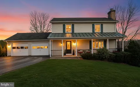 11946 Ropp Ln, Lovettsville, VA 20180