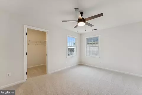 Bedroom - 20385 Medalist Dr, Ashburn, VA 20147 photo 3 of 5
