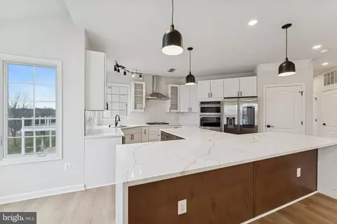 Kitchen - 20385 Medalist Dr, Ashburn, VA 20147 photo 2 of 3