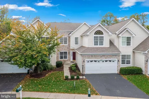 20026 Valhalla Sq, Ashburn, VA 20147